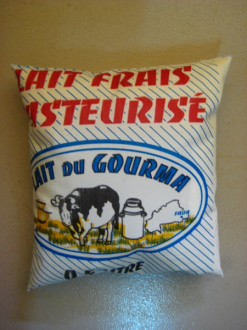 04 Le Sachet De Lait